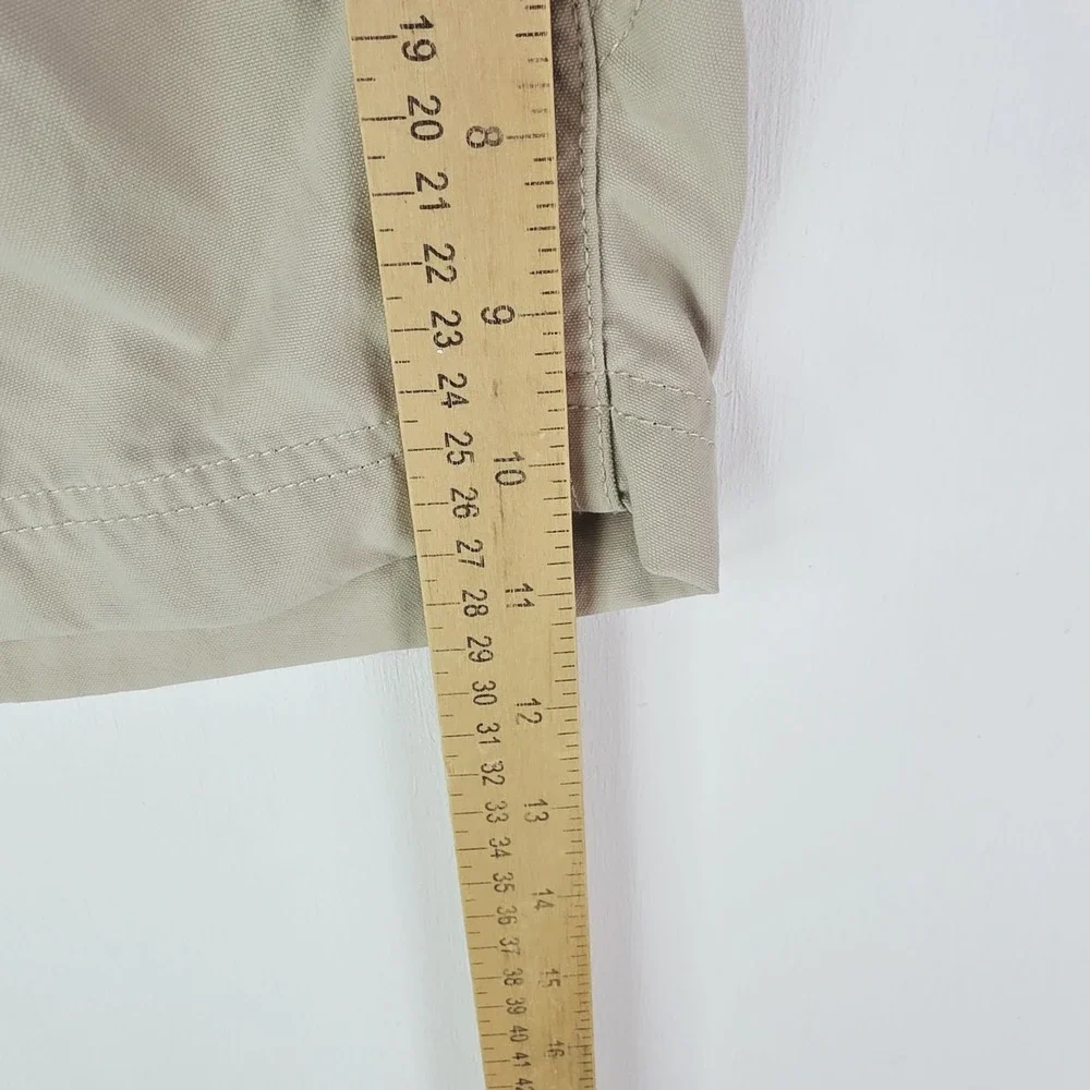 Duluth Trading Co Dry on the Fly Cargo Shorts Size Medium Beige 11